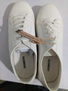 Shoes Of Size 9