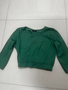 Green full sleeved crop top, comfy and stylish
