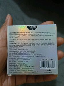 Hilary Rhoda Oil Control Compact In Shade 04 Sunki