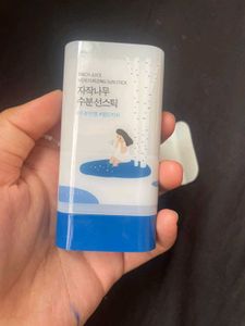 Round Lab Sun Stick