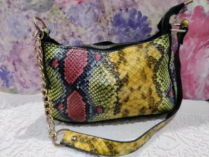Chanel Snake print Leather Hand Bag