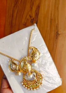 Brand New Artificial Stone Studded Jewellery Set.