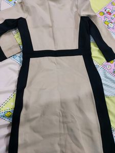 AND women Solid Round neck Dress
