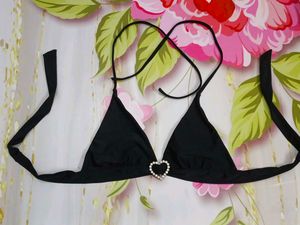 (1134)Black Heart Detail Bikini Top