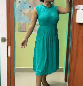 Green Sleeveless Dress