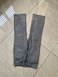 Grey Colour Straight Fit Jeans