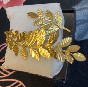 palm cuff bracelet