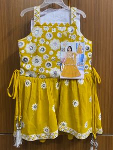 Long Top With Lehnga/skirt ,inner And Dupatta
