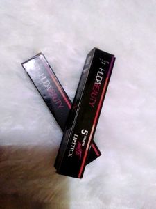 Huda Beauty 5 Steps Matte Lipstick Set