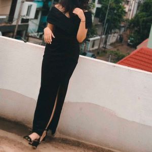 Elegant Black Maxi Dress