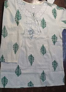 Elegant Floral Print Short Kurti