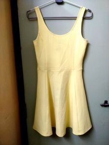 Pretty Yellow Dress