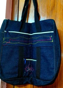 Classic Women Handbags..