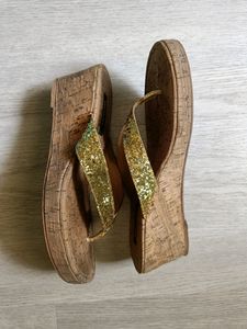 Women&#39;s Fancy Gold Wedges
