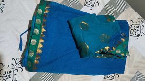 Girl&#39;s Ethnic Dress