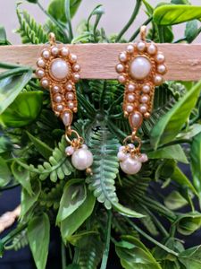 Gold &amp; Pearl Necklace With Earrings