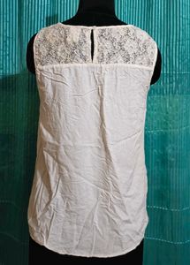 Size S/M🎁Buy 2 Get 1 Free🎁 White Sleeveless Top