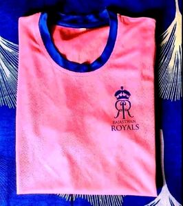 RR 👕