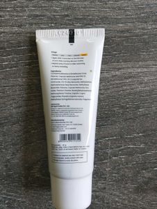 Re&#39;equil Ultra Matte Dry Touch Sunscreen