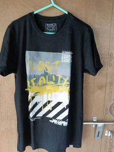 Unisex T-shirt Size -M