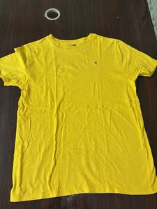 Tommy Hilfiger Yellow T-Shirt Original