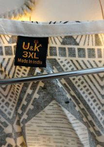 Black And White Printed A-Line Shrug Free Size