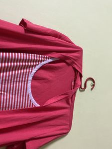 Reddish Top With  Line Detachment