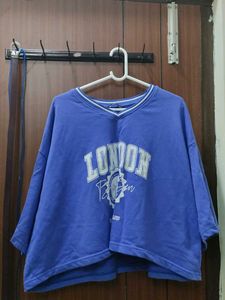 London Graphic Cropped Sweatshirt