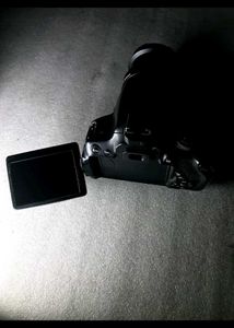 Canon 700D in Mint condition with new 18-55 STM M2