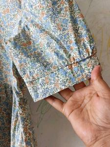 Floral top