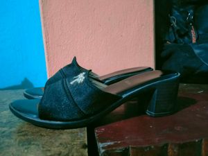 Rose Black Heel Sandals Size 35
