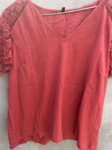 Like New Sleeves Imported Top