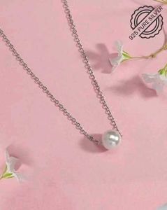 Dainty🤌🏻😍 And Elegant necklace 😍😍