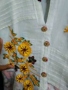 Floral Embroidered Kurta Set