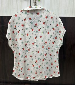 Pretty Cute Floral Shirt😍