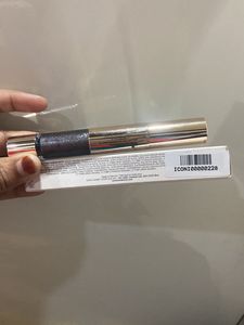 Iconic London Glaze Crayon onyx shade