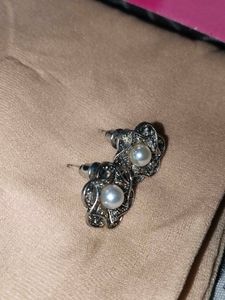 Pearl Flower Earrings