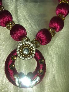 Light Weight Magenta Necklace