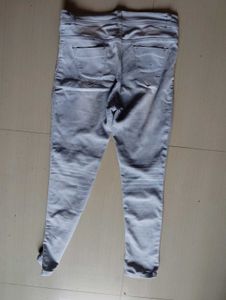 Light Wash Skinny Jeans