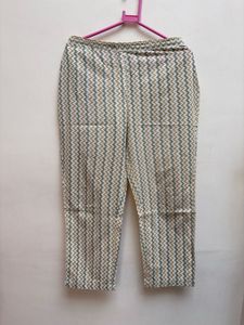 White Floral Print Kurta Set With Dupatta