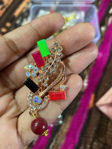 Stylish Party Wear saree pin