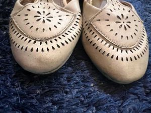 Vintage Beige Mary Jane Shoes