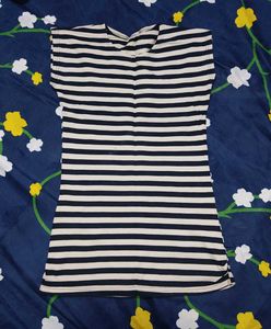 This is a Tshirt Which Comes Upto Thigh Level.