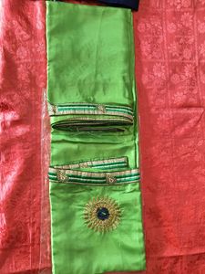 EmbroidarParrotGreen&amp;Blue LaceBorder PolySilk Sare