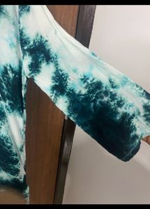 Beautiful Chikankari Kurti