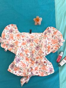 Floral Puff Sleeve Top