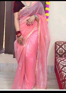 Woman Beutiful Saree With Velvet Blouse Piece