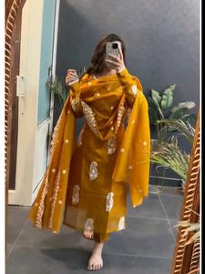 Elegant Yellow Salwar Kameez