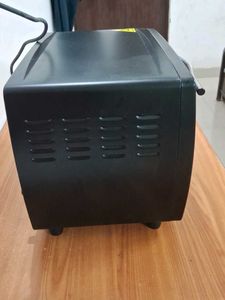 Mara Toaster Oven - Black