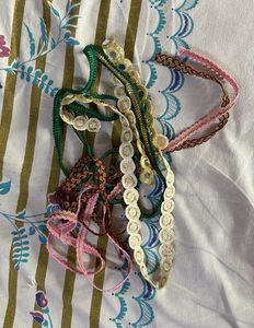 4 Laces